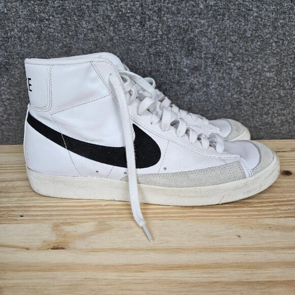Nike Blazer Mid 77 Vintage White and Black size 12 Mens BQ6806-100 - Picture 1 of 13